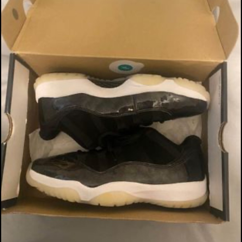 signed jordan 11 low(signed by michael jordan’s son) REAL!! PROOF IN PICS size 8